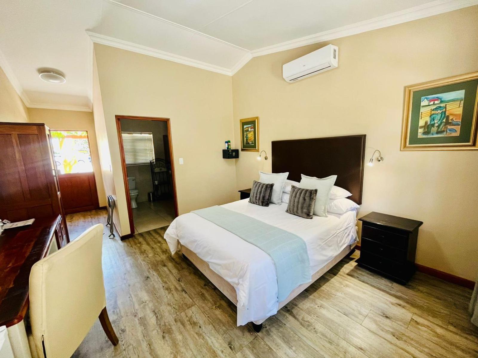 17 On Bird Guest House Бофорт Уест Екстериор снимка